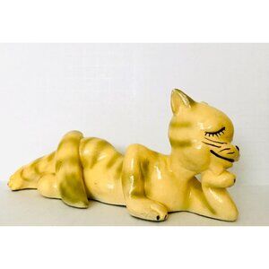 1946 Happy Cat Lying Down Lounging Anthropomorphic Resting Smiling 7.5" Yellow